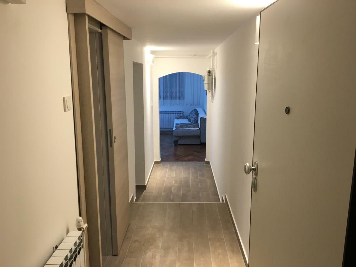 Apartman La Linea - Free Parking Zagreb Bagian luar foto